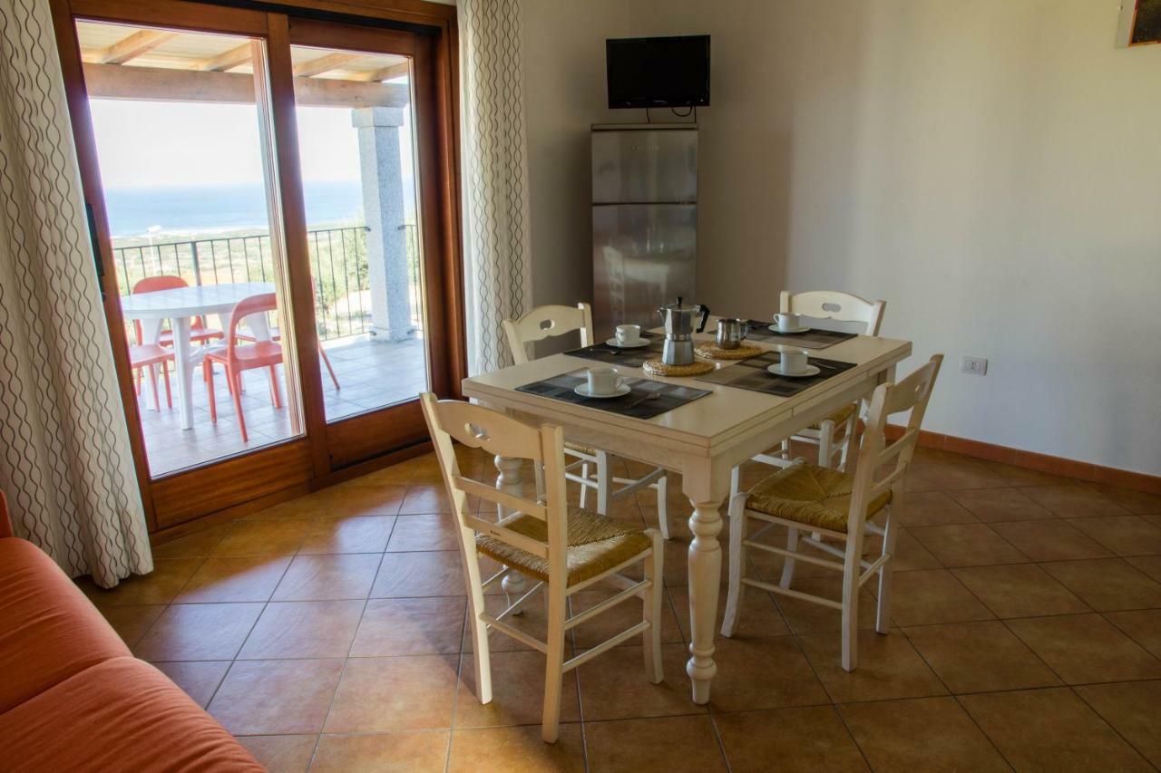 Gf Apartments Li Seddi Badesi Kültér fotó